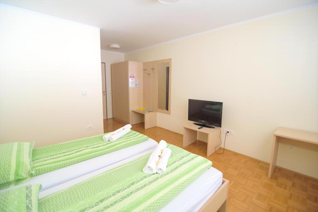 Hotel Oskar Hrib-Loski Potok 외부 사진